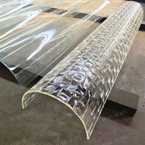 الزجاج المنحني المنحني