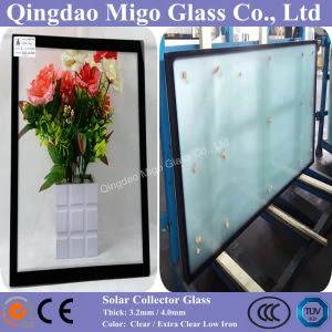 الشركة المصنعة المهنية لسخان المياه بالطاقة الشمسية 3.2 مم خفف من الزجاج