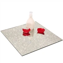 مرآة عتيقة متعددة