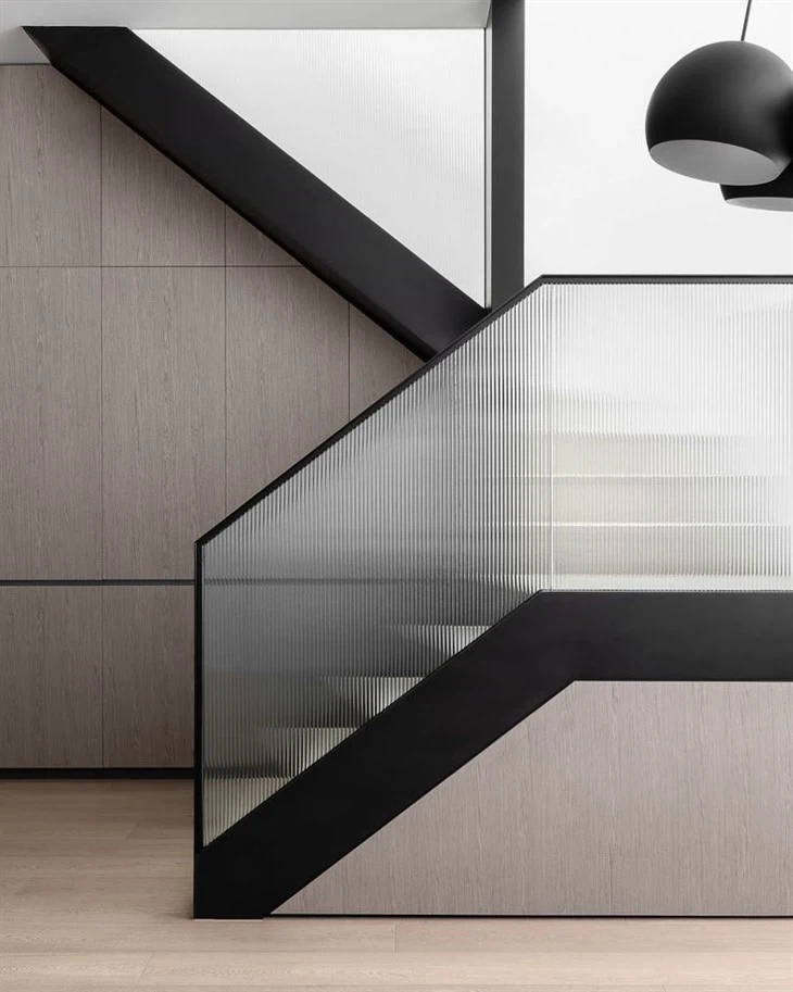 fluted glass railing